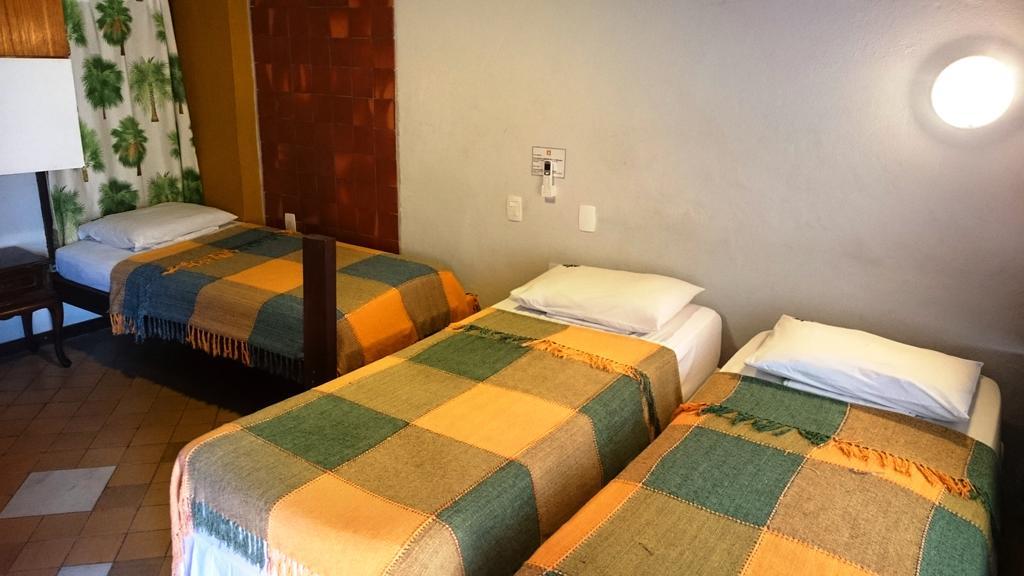 Laranjeiras Hostel ซัลวาดอร์ ภายนอก รูปภาพ